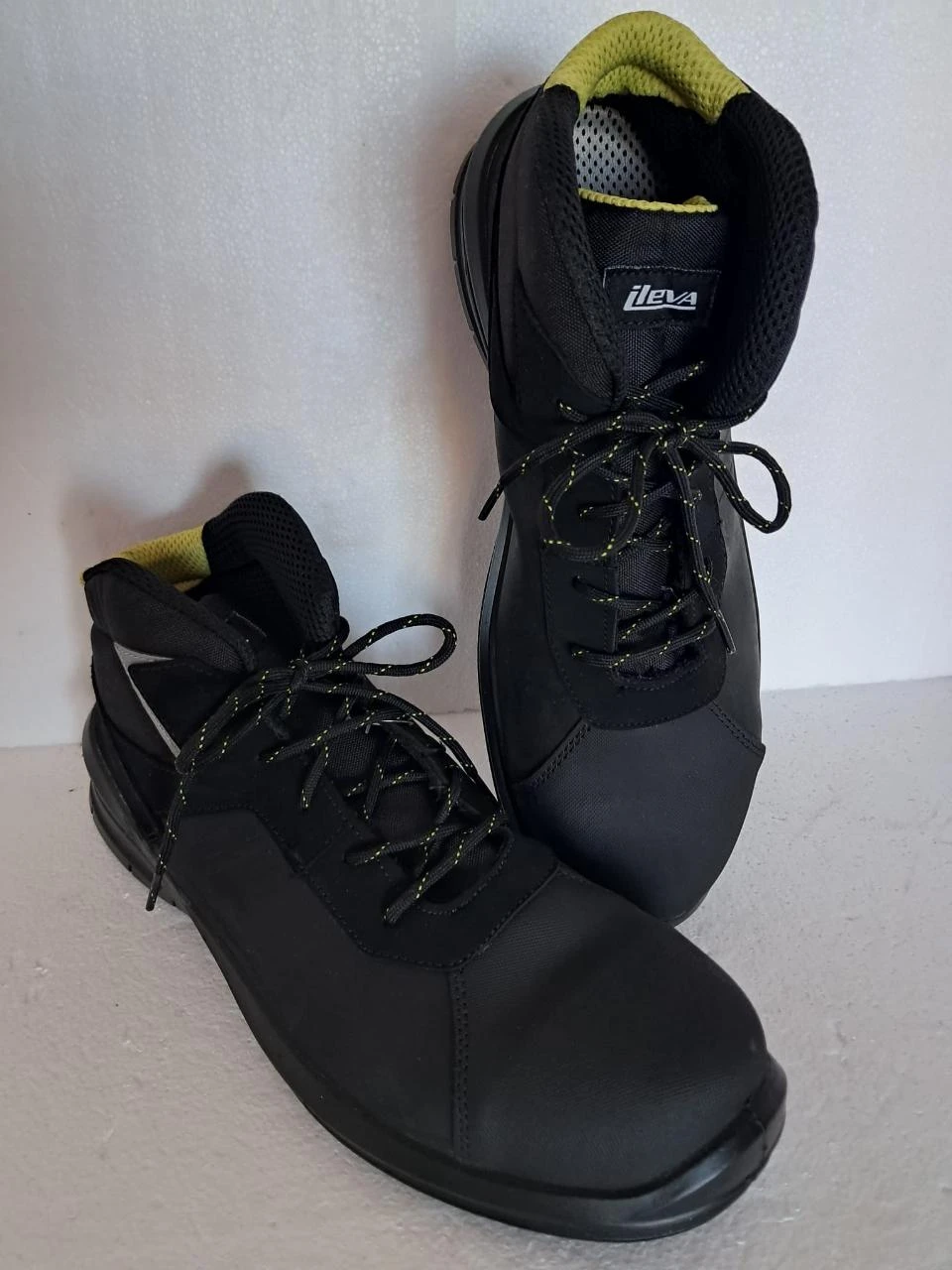 Superbes paires de chaussures de sécurité basses Kina B0900 noir / jaune - S3L F – photo 5